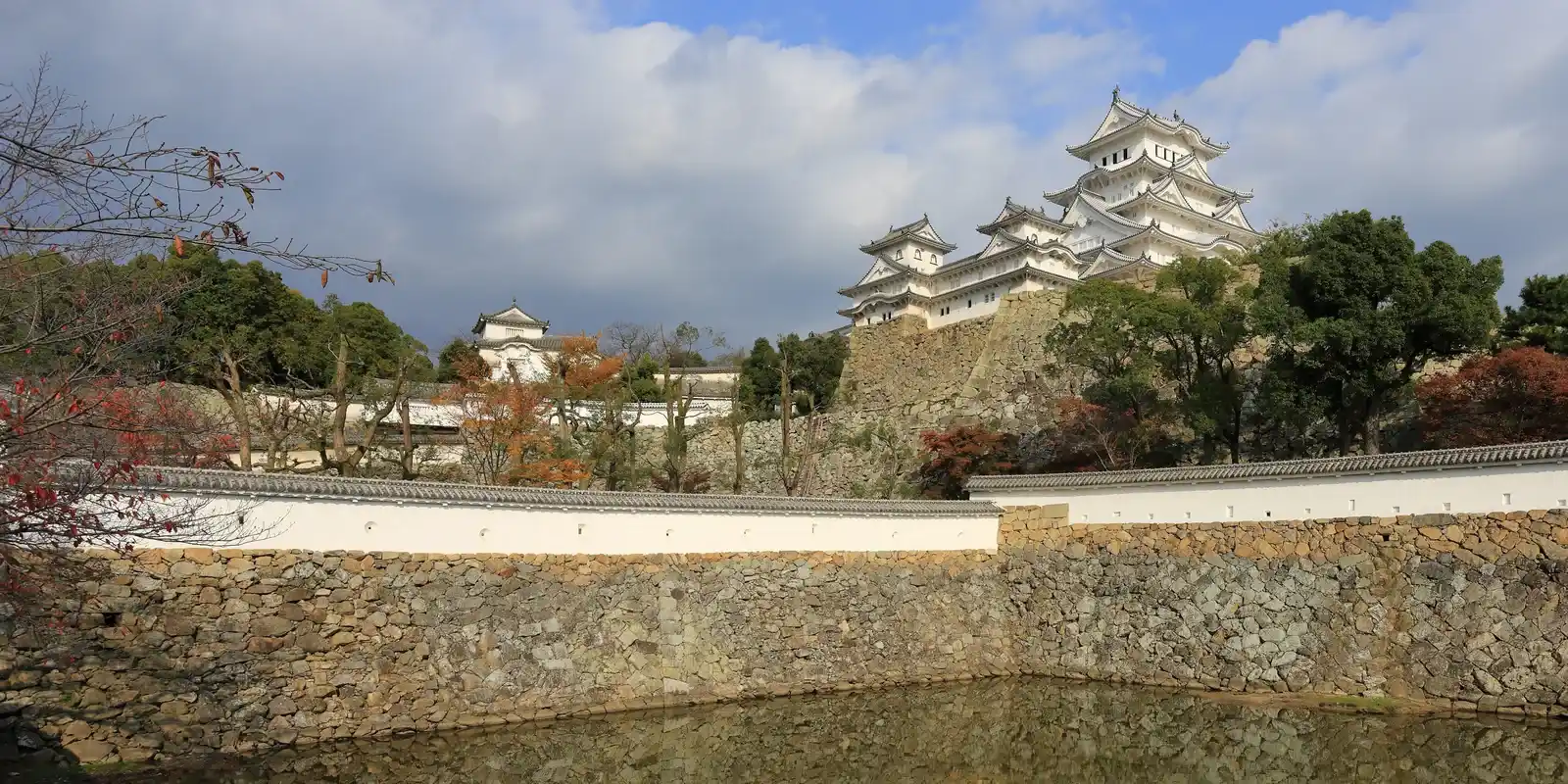 Apakah Himeji Castle Sepadan? Mengapa Justru Bagian "Kosong" di Dalam Itulah Intinya