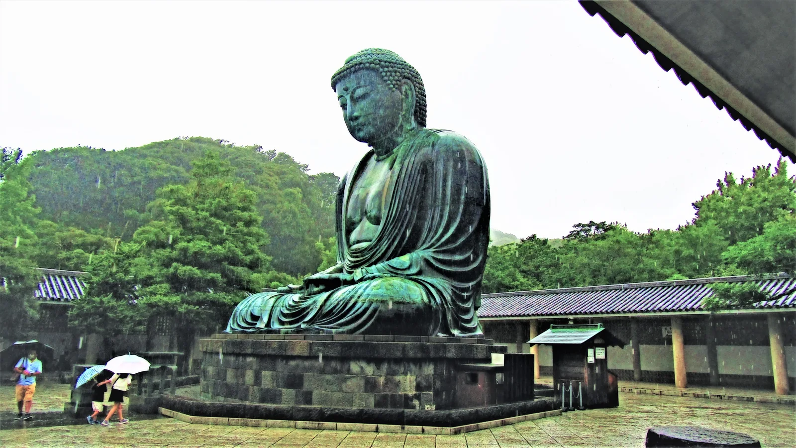 Kamakura — Why Japan Left Its Great Buddha Under the Open Sky