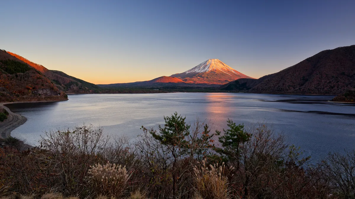 Mount Fuji — Why Japan Keeps Looking for a Mountain That Hides Half the Year